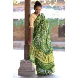 Verdant Whisper Bandhani Saree - Image 4